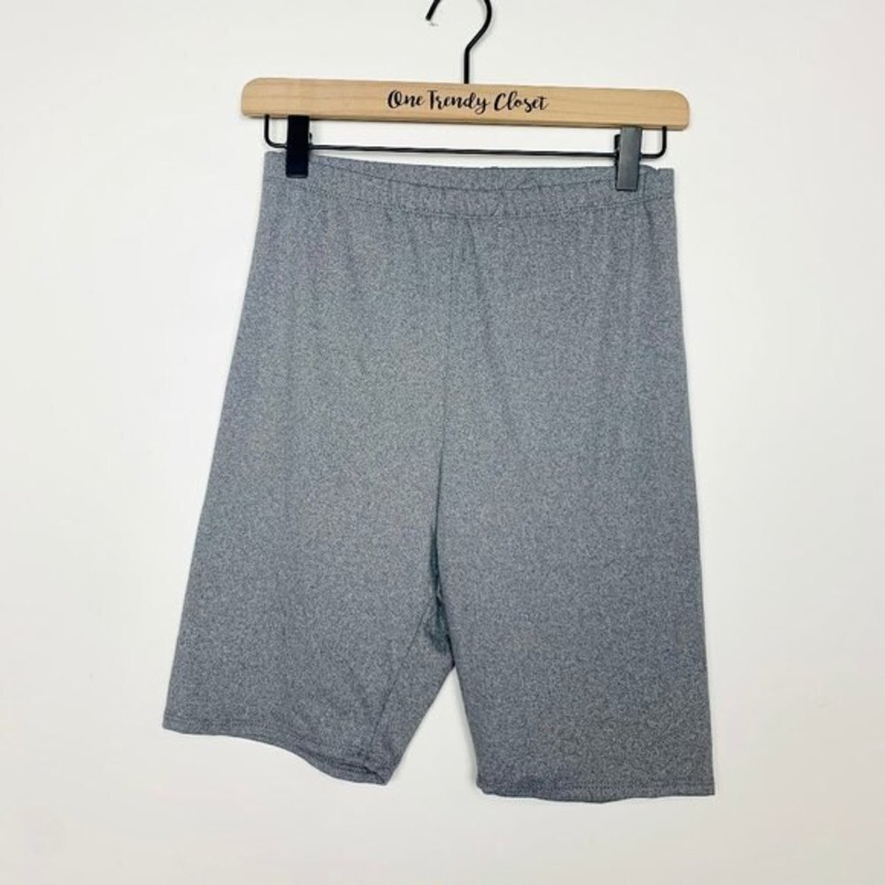 Fashion Nova | NWT Grey Biker Shorts Size Large